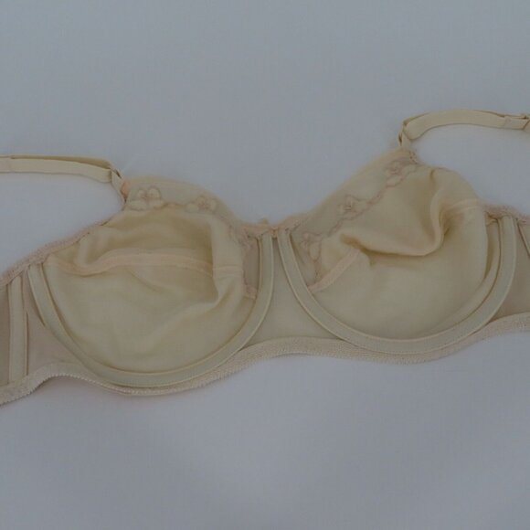 Bali 40C 0180 Full Coverage Ivory Embroidered Flowers Underwire Bra No Padding - Picture 7 of 13